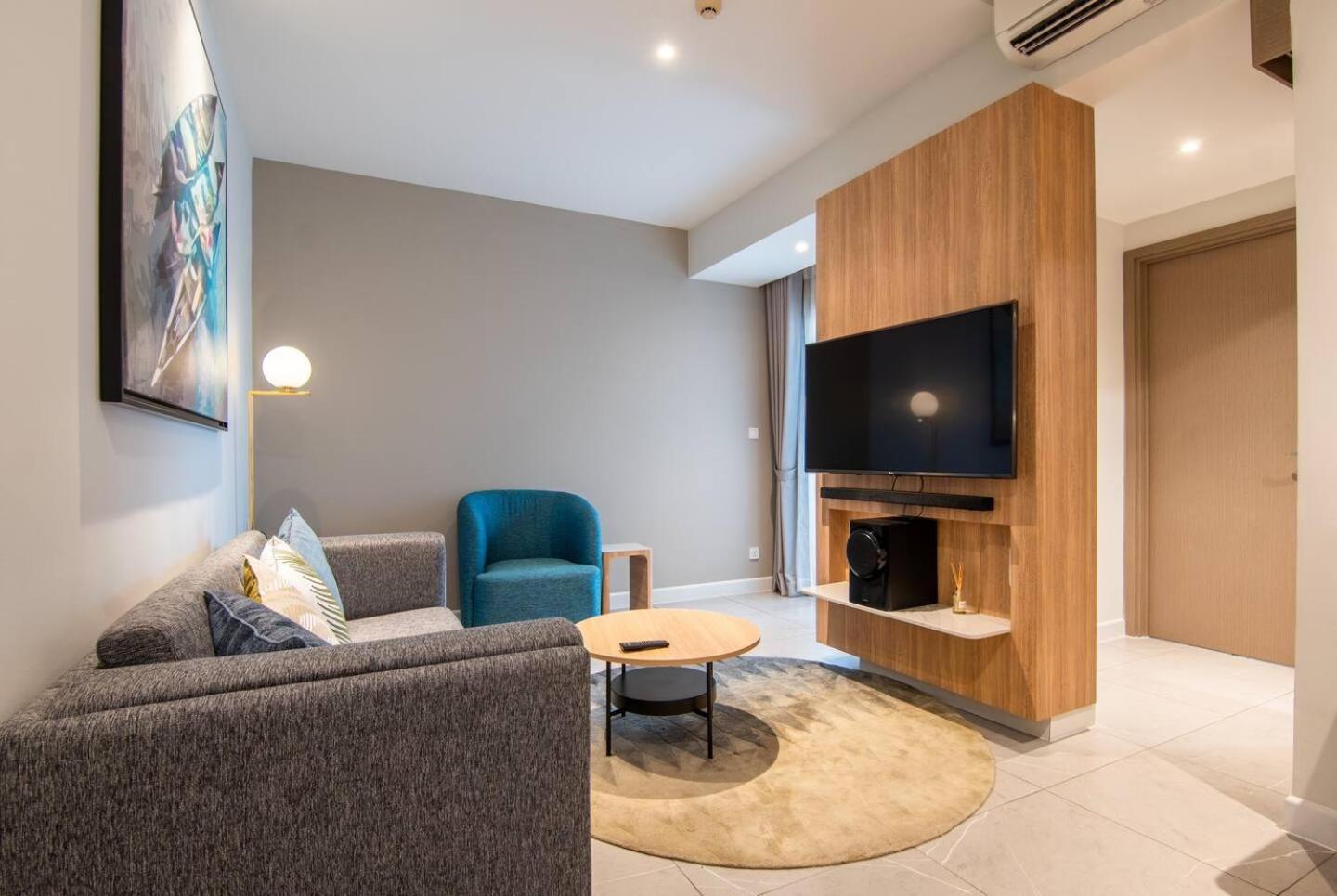 Luxury 2 Or 3Br Apartment In Dist 1 N Pool, Gym, Airport Pickup Ho Chi Minh-stad Buitenkant foto
