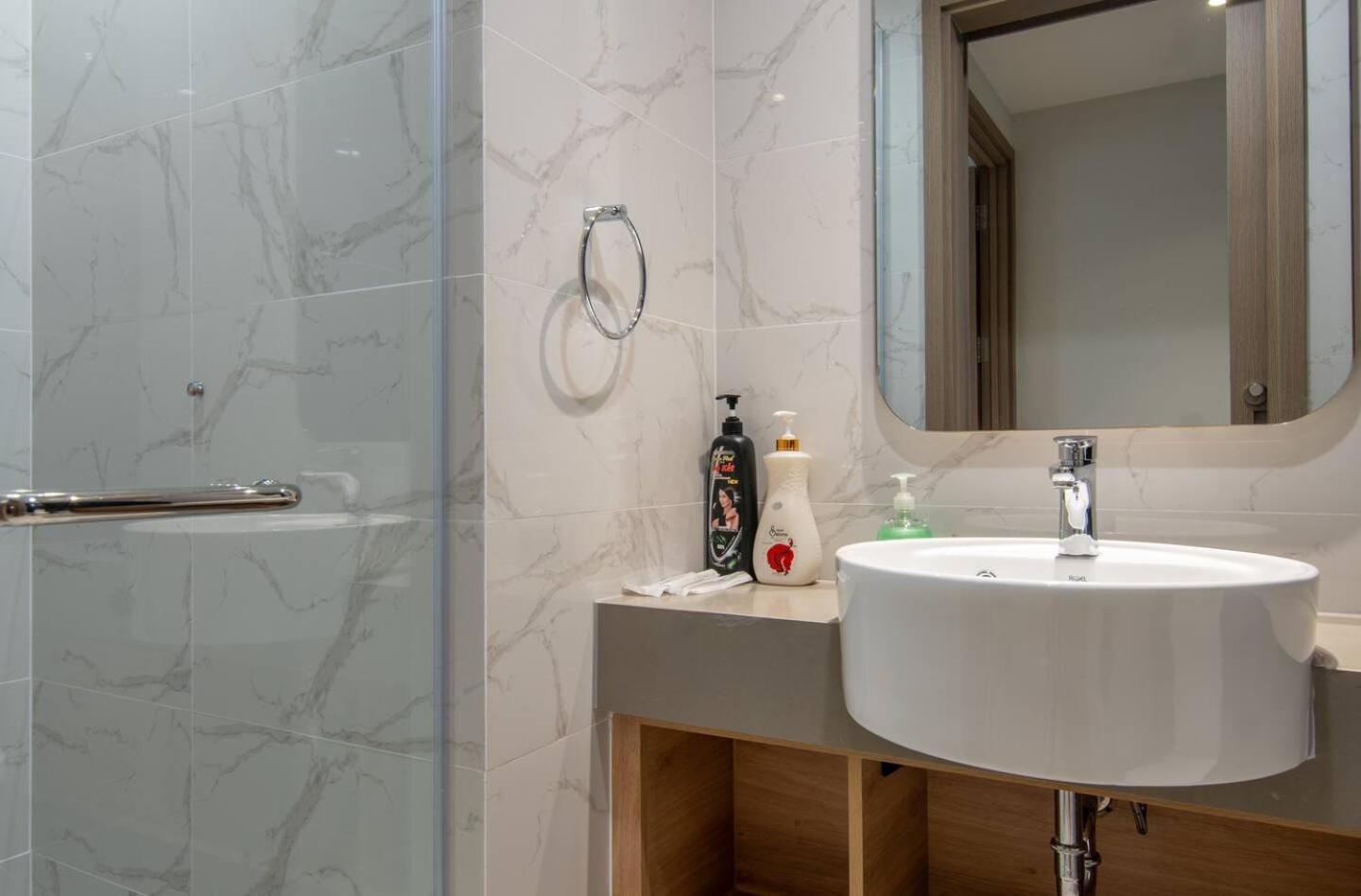 Luxury 2 Or 3Br Apartment In Dist 1 N Pool, Gym, Airport Pickup Ho Chi Minh-stad Buitenkant foto