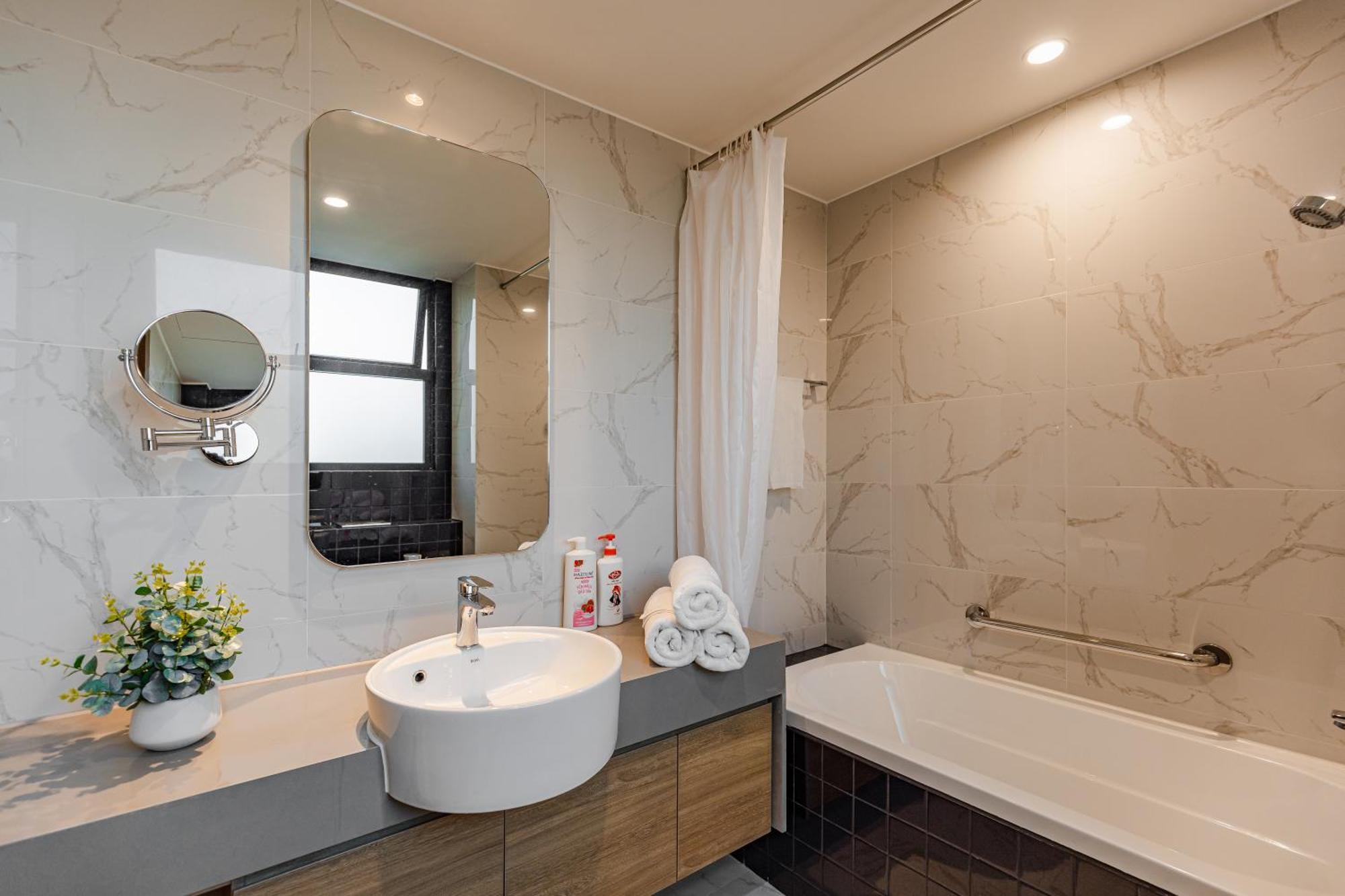 Luxury 2 Or 3Br Apartment In Dist 1 N Pool, Gym, Airport Pickup Ho Chi Minh-stad Buitenkant foto